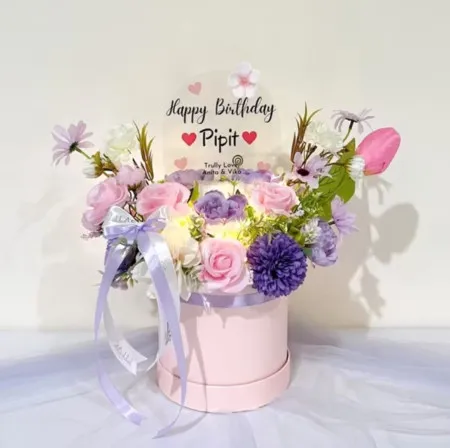 Bloom Box Akrilik Ucapan Ulang Tahun Lombok Utara